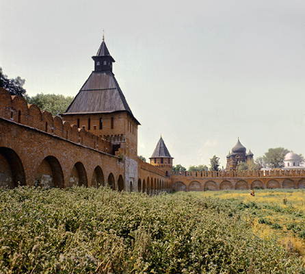Тула. Стены и башни Кремля.